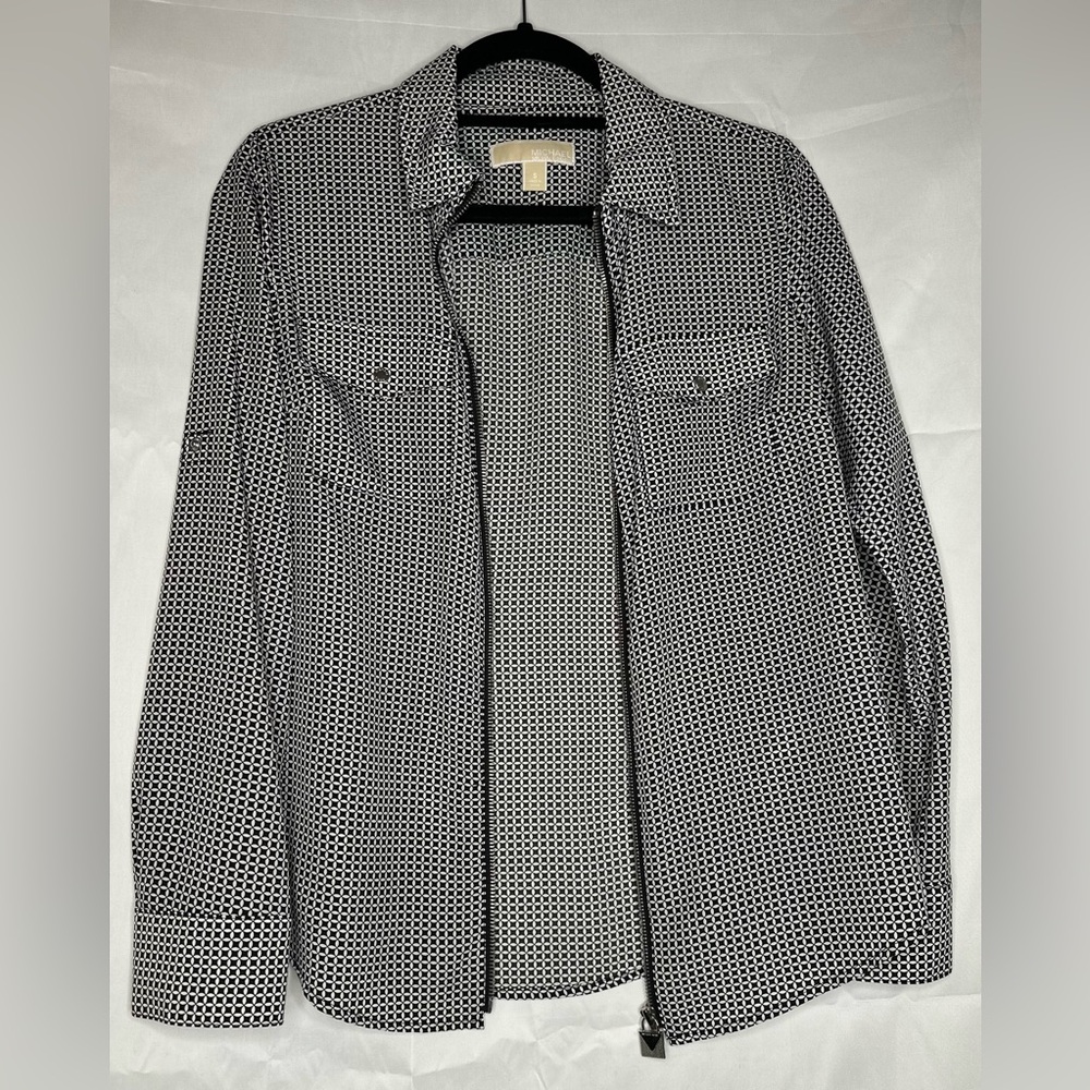 Michael Kors long sleeve satin black and white blouse